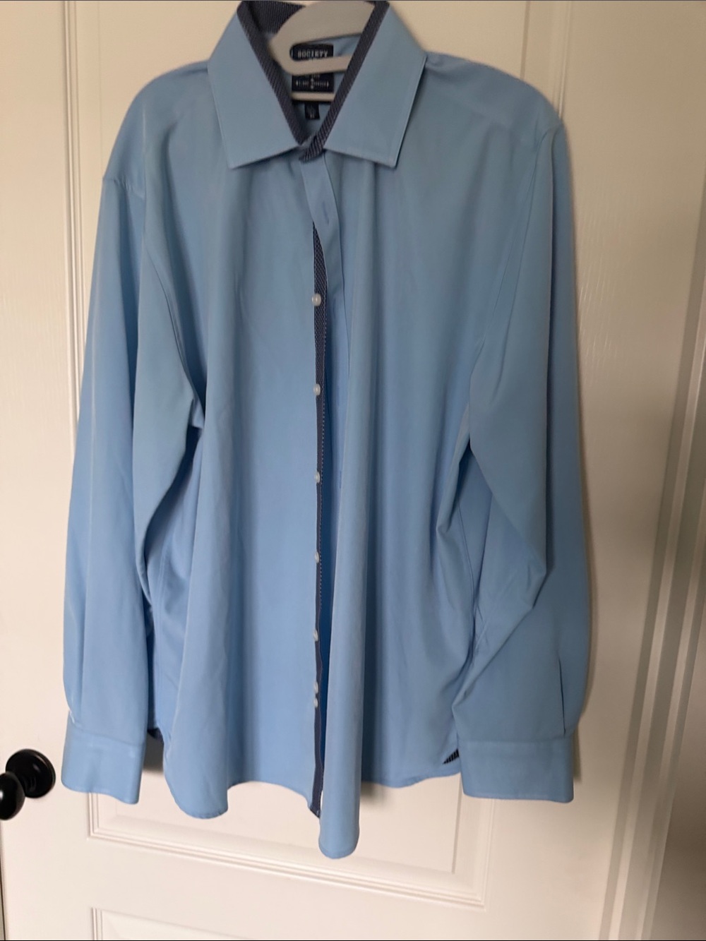Society Of Threads Light Blue Men's Dress Shirt with Navy Trim